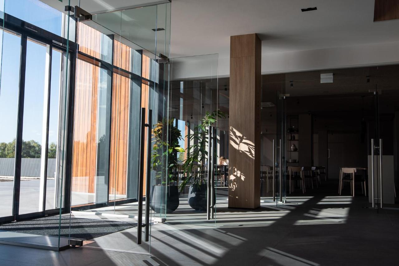 Shambala Wellness Club Hotel Rozhny Kültér fotó