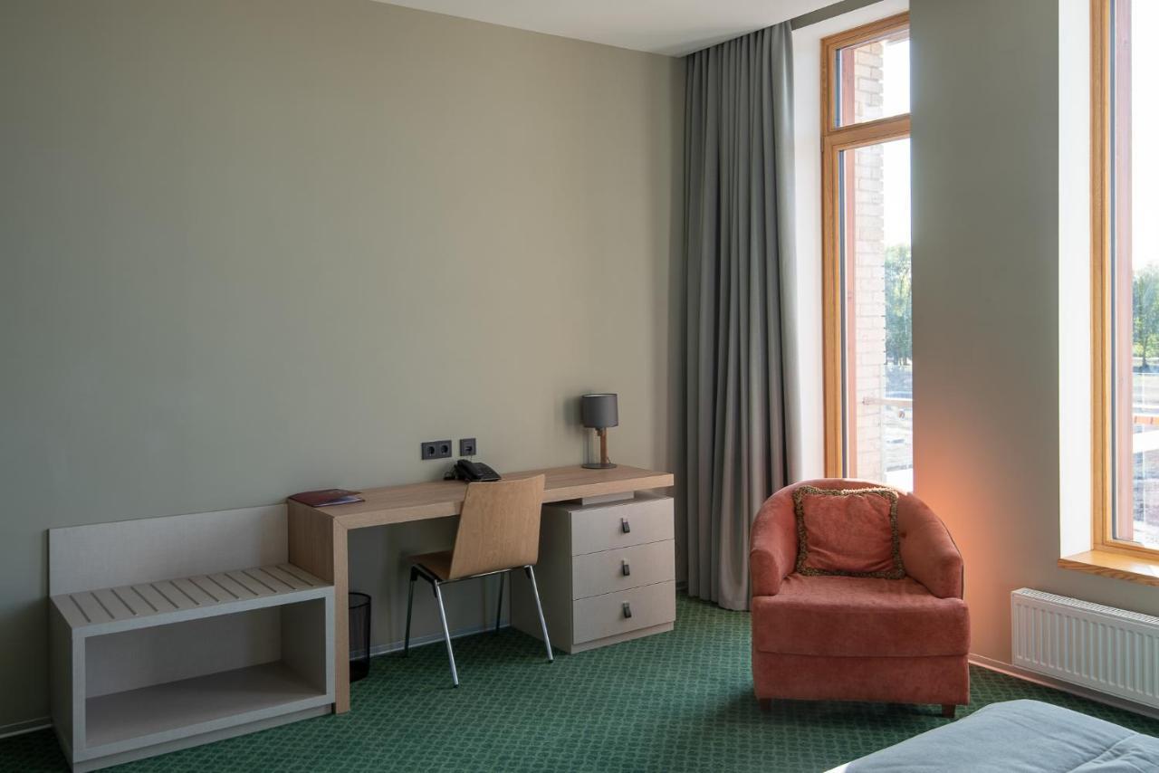 Shambala Wellness Club Hotel Rozhny Kültér fotó