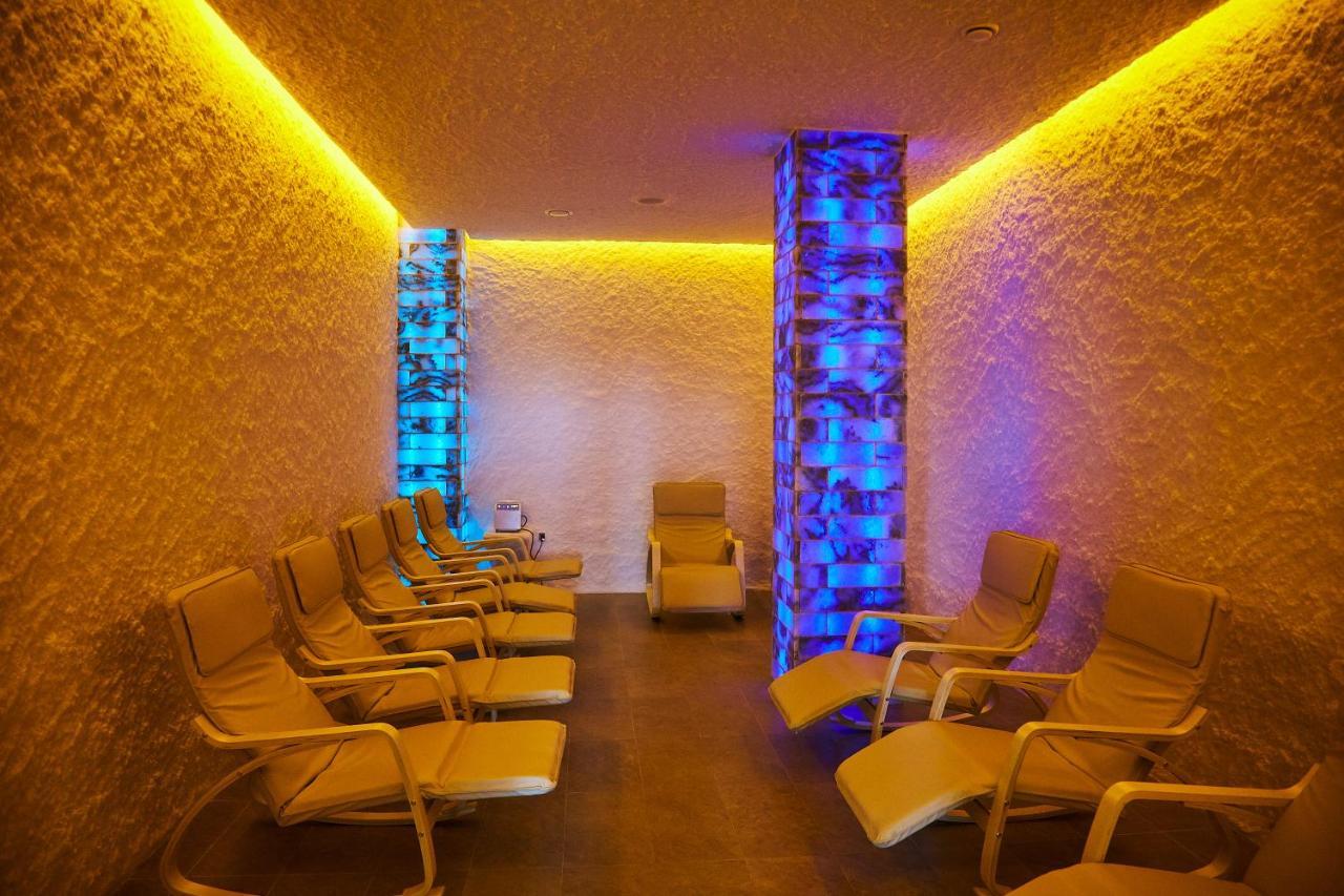 Shambala Wellness Club Hotel Rozhny Kültér fotó