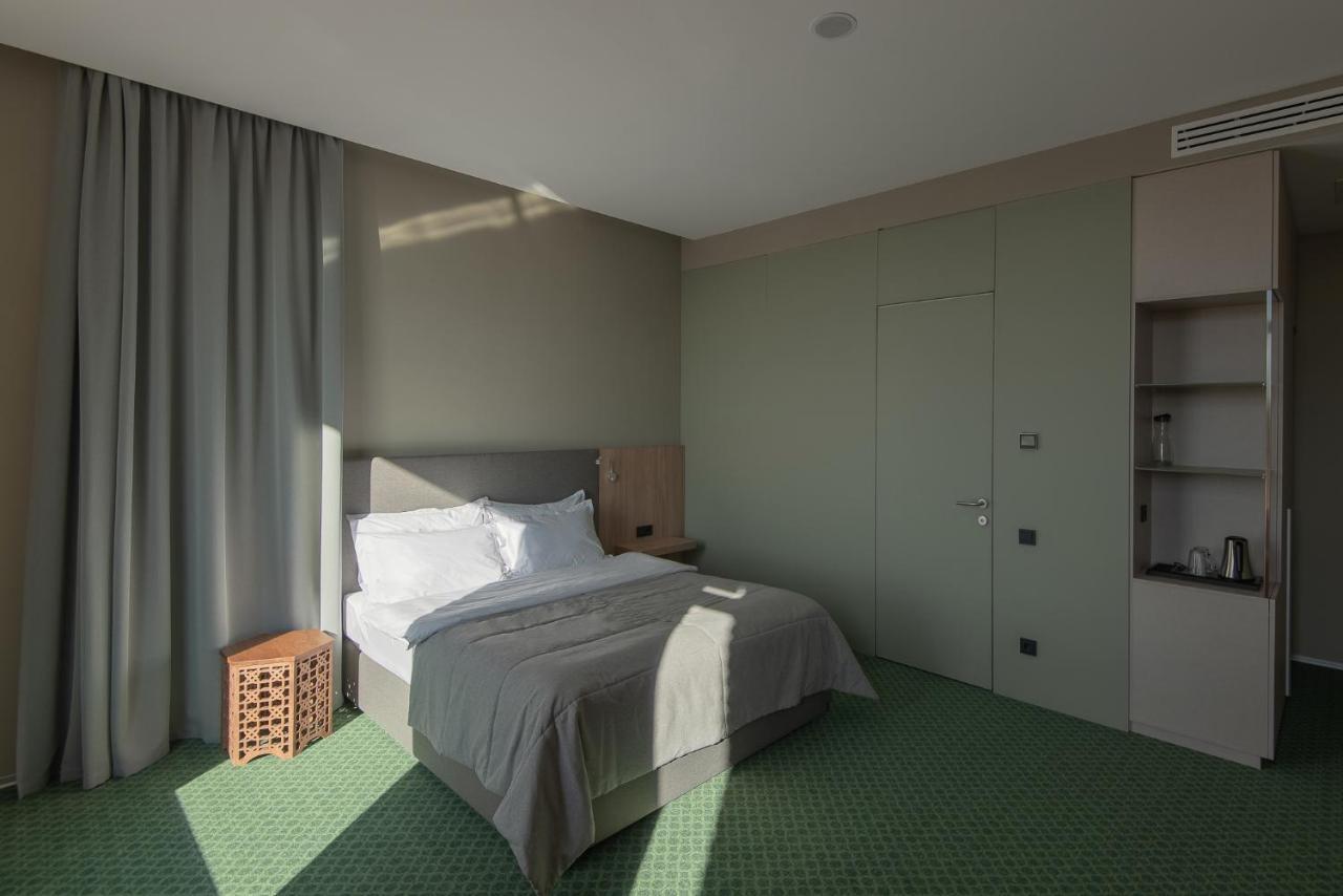 Shambala Wellness Club Hotel Rozhny Kültér fotó