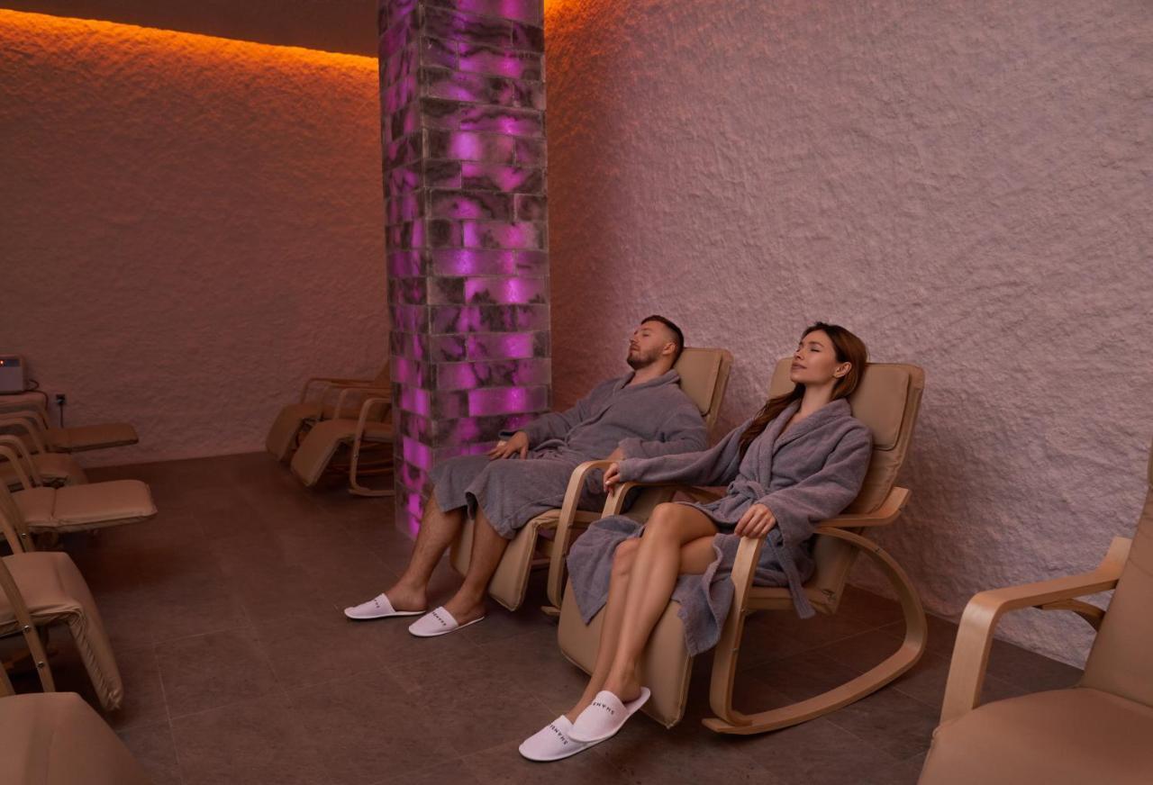 Shambala Wellness Club Hotel Rozhny Kültér fotó